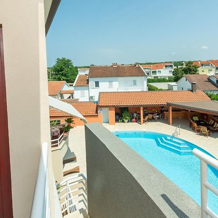 Apartment Complex Irena With Pool Poreč Exteriér fotografie