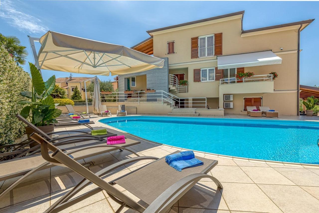 Apartment Complex Irena With Pool Poreč Exteriér fotografie