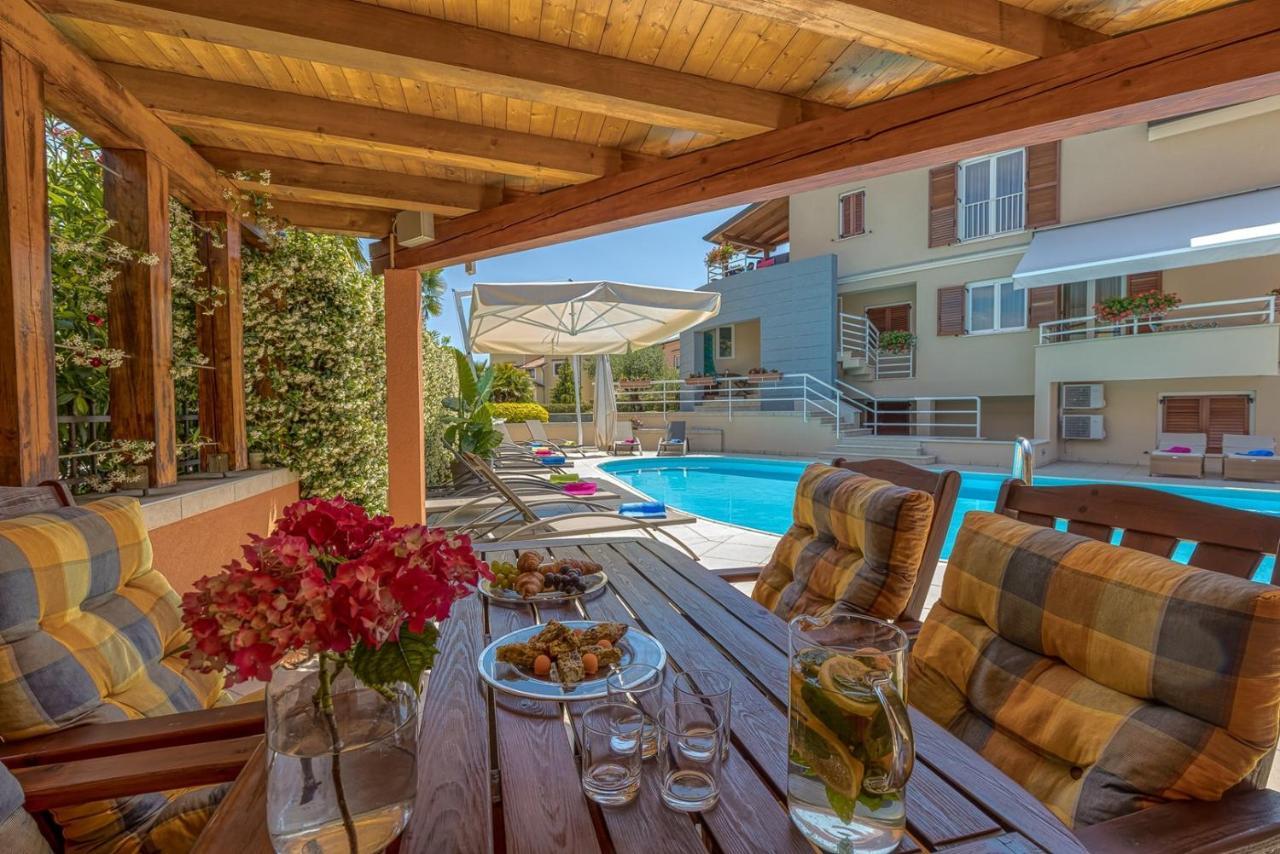 Apartment Complex Irena With Pool Poreč Exteriér fotografie